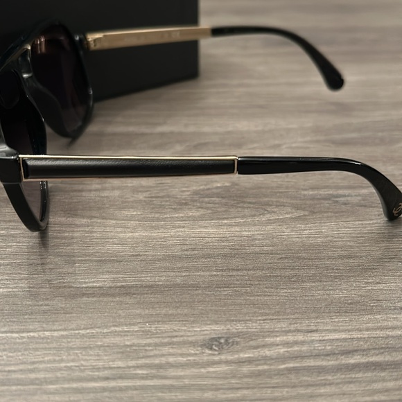 Chanel Black 5436-Q aviator sunglasses - Picture 5 of 6